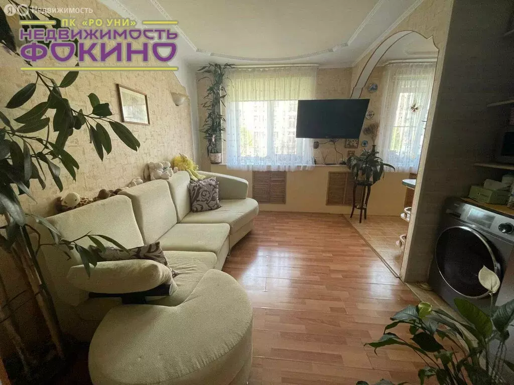 3-комнатная квартира: Фокино, улица Усатого, 11 (60 м) - Фото 0