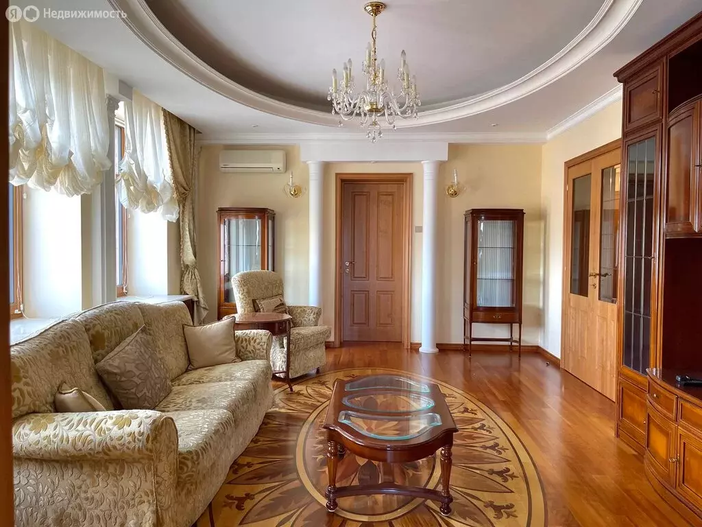 Квартира-студия: Казань, Вахитовский район, улица Калинина, 10 (115 м) - Фото 0