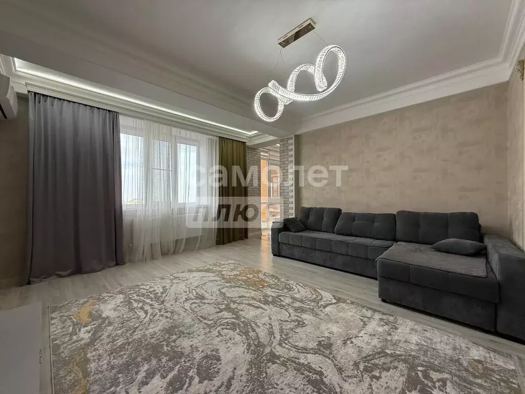 2-к кв. Дагестан, Каспийск просп. Акулиничева, 23 (73.0 м) - Фото 1