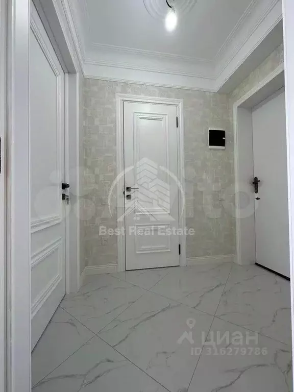2-к кв. Дагестан, Каспийск ул. Михаила Ломоносова, 23 (55.0 м) - Фото 0