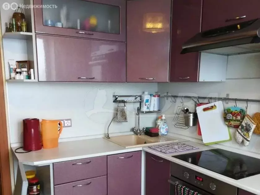 2-комнатная квартира: Тюмень, улица Мельникайте, 136 (53 м) - Фото 1