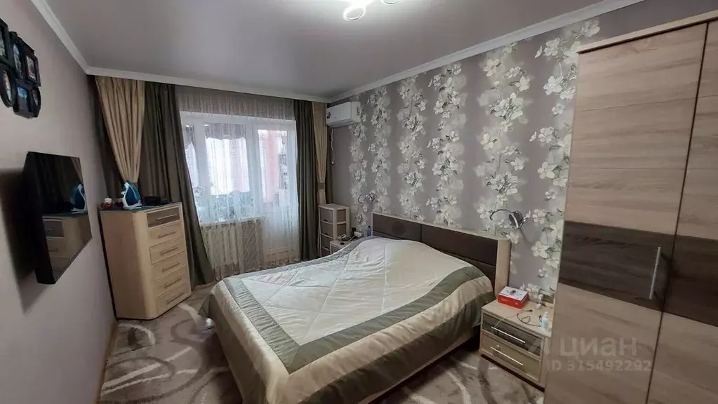 3-к кв. Краснодарский край, Темрюк Октябрьская ул., 34 (114.0 м) - Фото 0