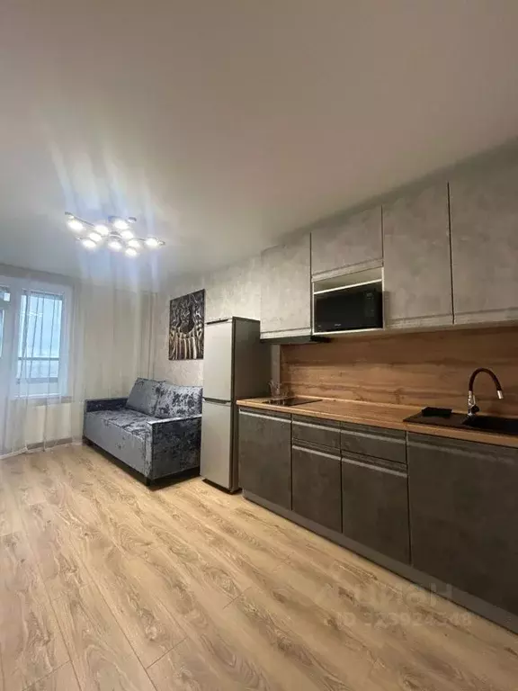 Студия Свердловская область, Екатеринбург ул. Молодогвардейцев, 1 ... - Фото 1