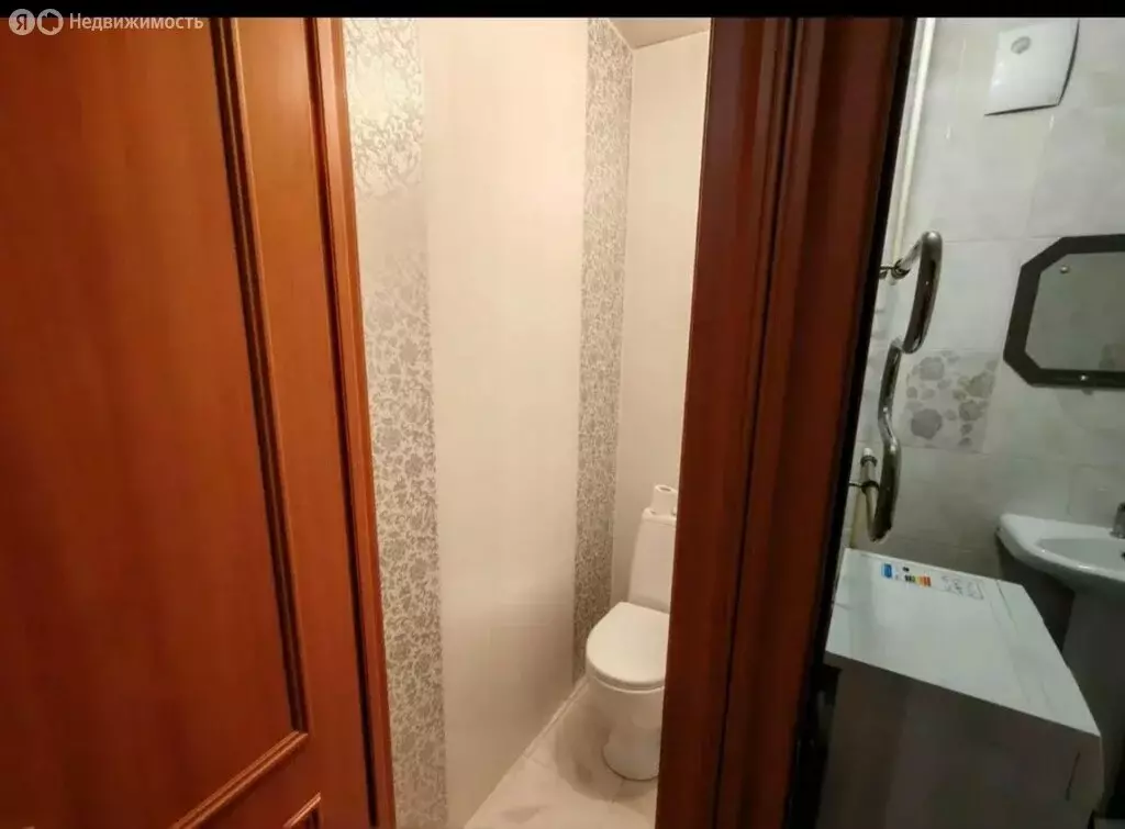 3-комнатная квартира: Кемерово, Комсомольский проезд, 9 (62 м) - Фото 1