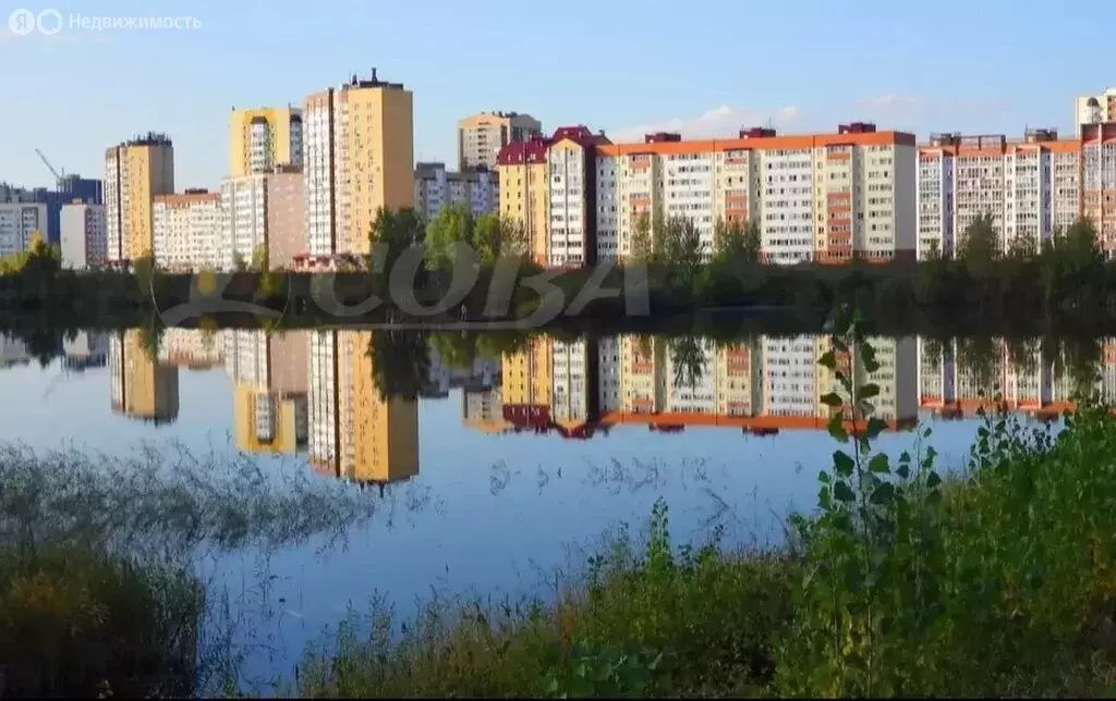 1-комнатная квартира: Тюмень, улица Мебельщиков, 6 (50 м) - Фото 1