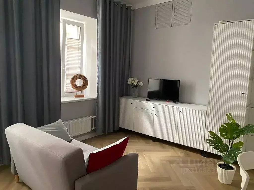 Студия Санкт-Петербург ул. Союза печатников, 8 (35.0 м) - Фото 1