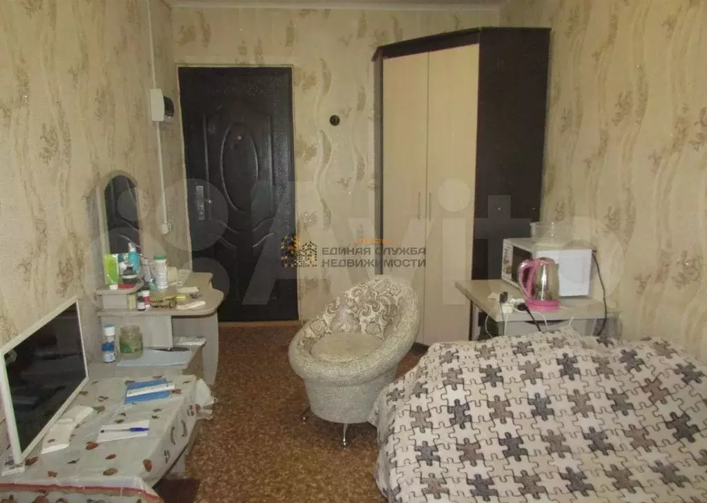 Комната 10,5 м в 4-к., 1/9 эт. - Фото 0