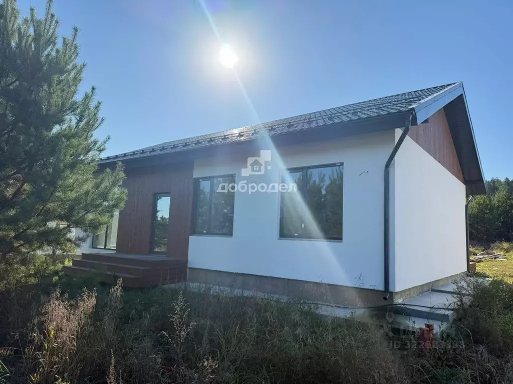 Дом в Свердловская область, Сысертский муниципальный округ, Исеть ... - Фото 1