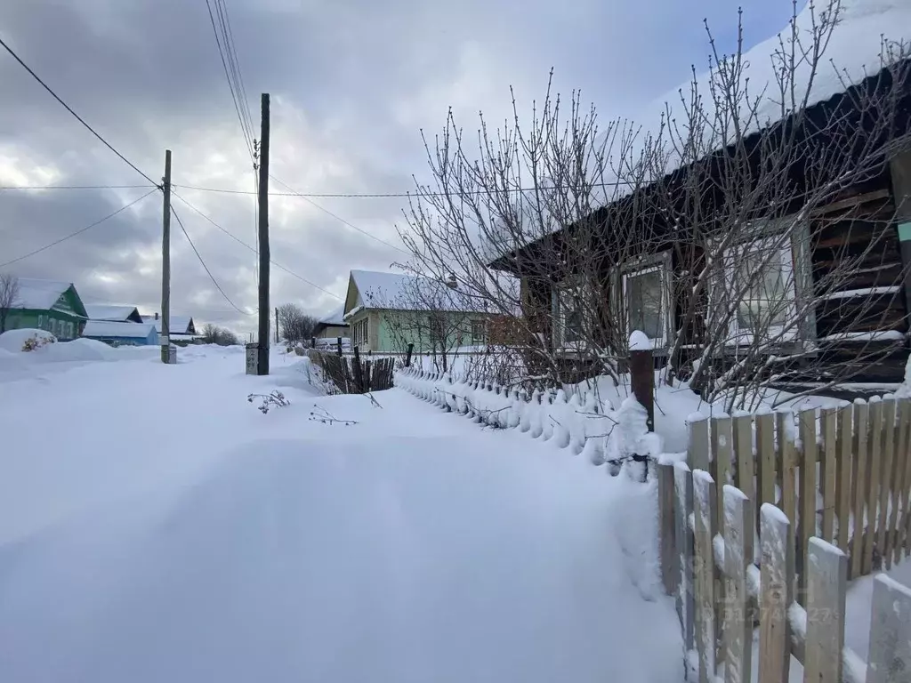 Дом в Свердловская область, Шалинский городской округ, пос. Шамары ул. ... - Фото 0