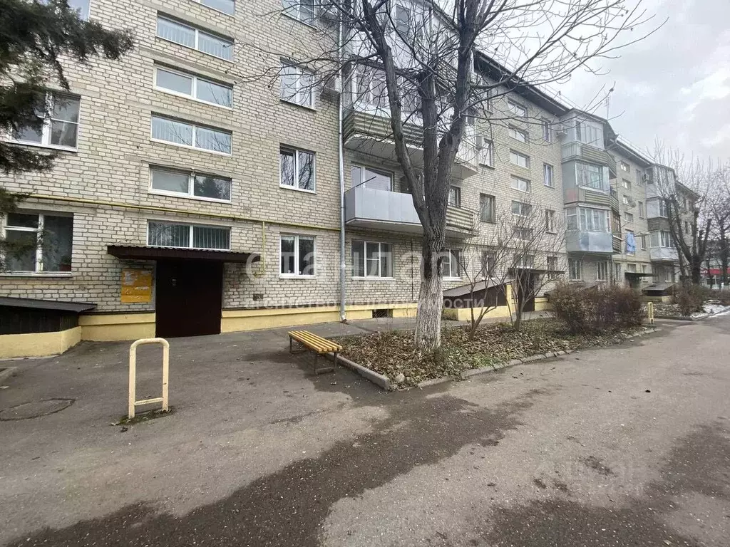 3-к кв. Ставропольский край, Ессентуки ул. Ермолова (65.3 м) - Фото 0