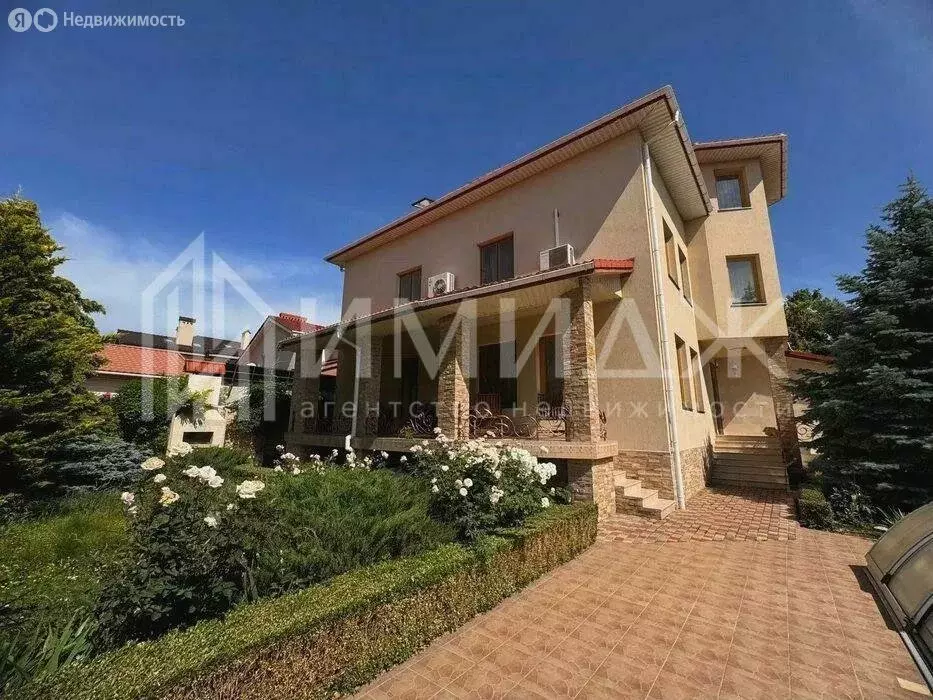 Дом в Сириус, Общинная улица, 13 (160 м) - Фото 0