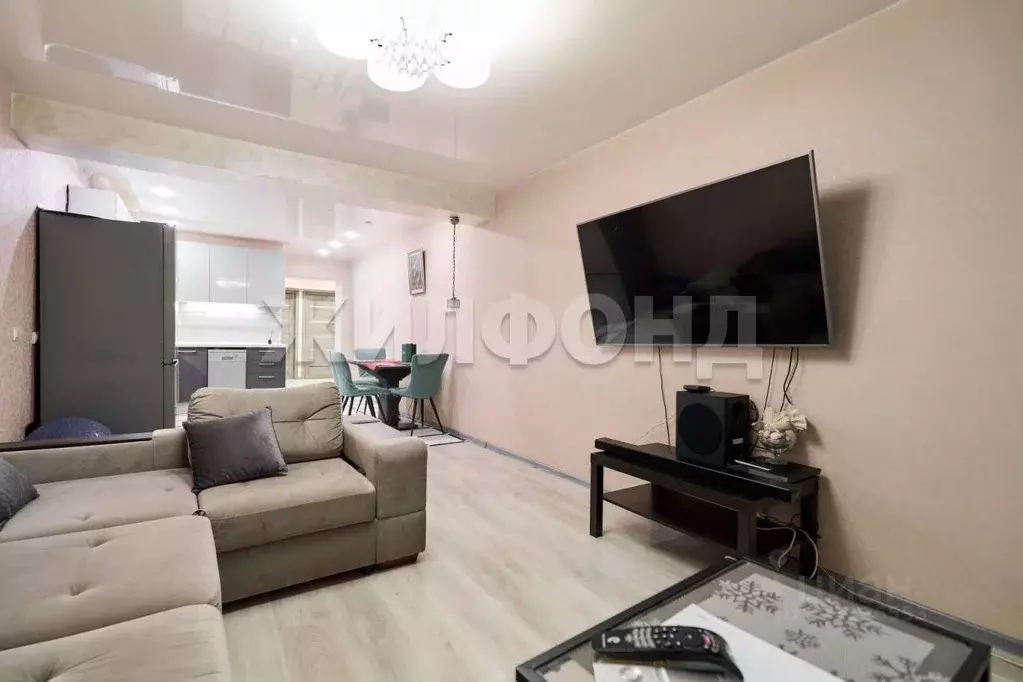 3-к кв. Томская область, Томск Большая Подгорная ул., 57 (81.6 м) - Фото 1