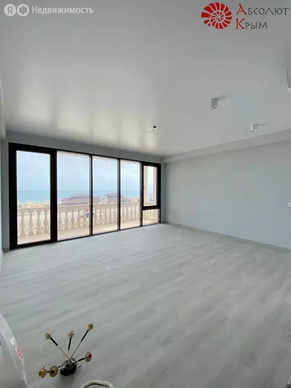 3-комнатная квартира: Феодосия, Керченское шоссе, 27Р (75 м) - Фото 0