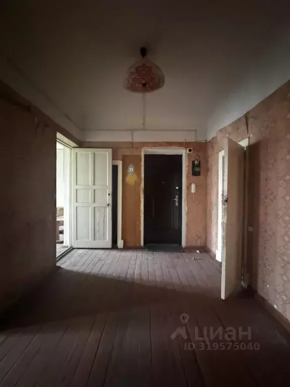 3-к кв. Волгоградская область, Волгоград ул. Дегтярева, 25 (98.0 м) - Фото 0