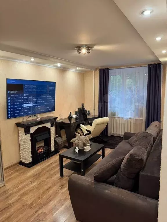 2-к. квартира, 42 м, 2/9 эт. - Фото 1