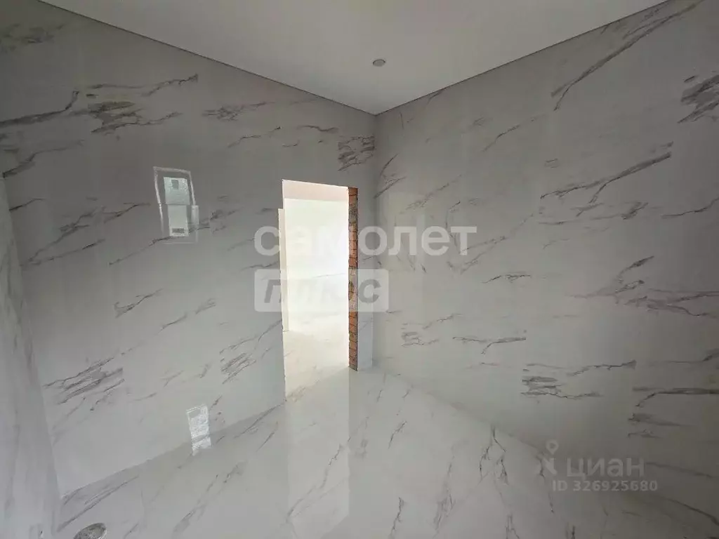 Дом в Краснодарский край, Тимашевск Вокзальная ул., 209 (94 м) - Фото 2