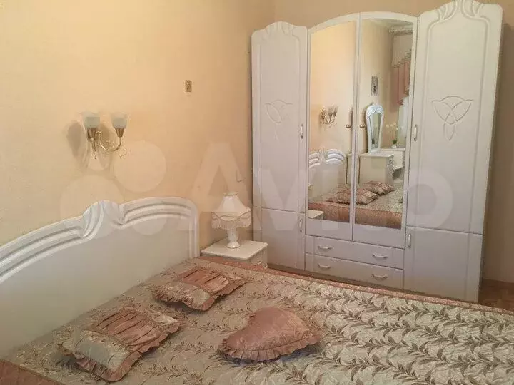 Комната 18 м в 2-к., 1/5 эт. - Фото 0