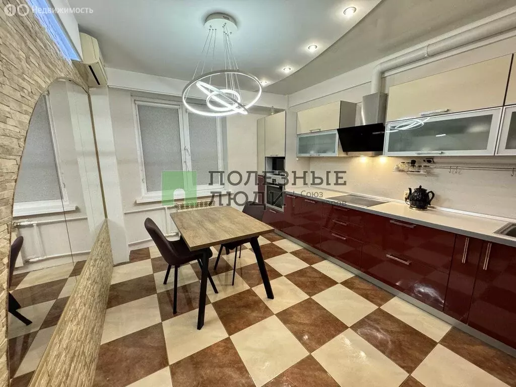 3-комнатная квартира: Астрахань, проезд Воробьёва, 3 (99.8 м) - Фото 1