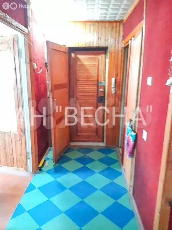 3-комнатная квартира: Искитим, микрорайон Индустриальный, 27 (57.4 м) - Фото 2