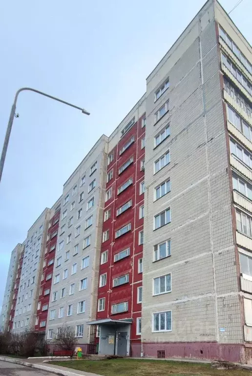 2-к кв. Кировская область, Кирово-Чепецк ул. Победы, 11 (51.0 м) - Фото 0