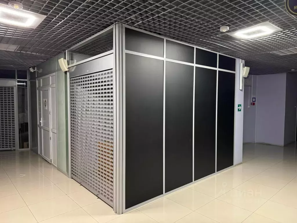 Торговая площадь в Саха (Якутия), Якутск ул. Жорницкого, 29/2 (8 м) - Фото 1