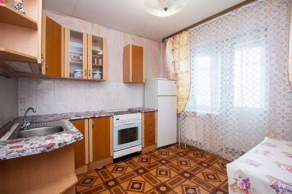 2-к кв. Карелия, Петрозаводск ул. Чапаева, 47 (82.6 м) - Фото 1