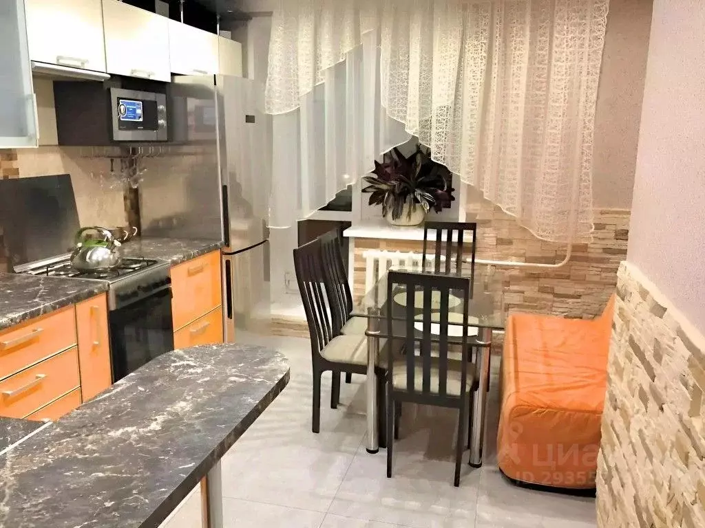 1-к кв. Татарстан, Елабуга 4/5 мкр, ул. Хирурга Нечаева, 16 (45.0 м) - Фото 1