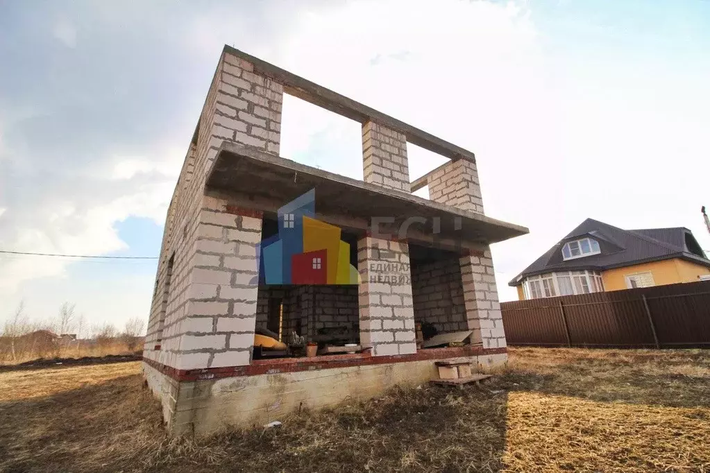 Дом в Тульская область, Тула городской округ, д. Уваровка, Уваровка кп ... - Фото 1