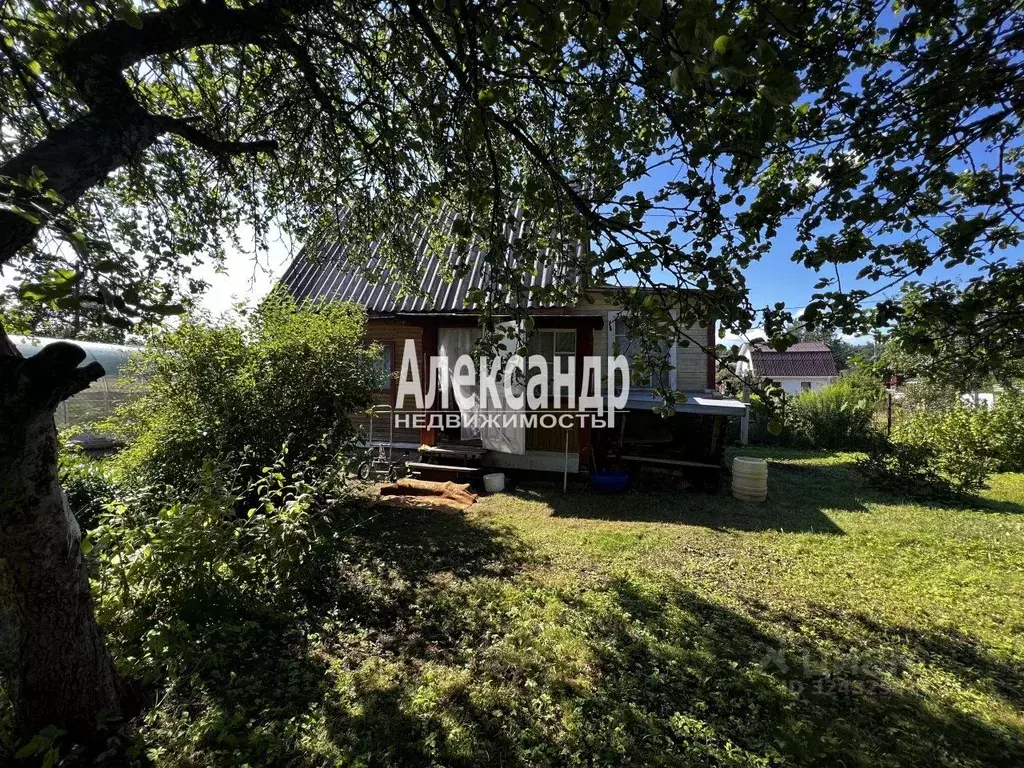 Дом в Ленинградская область, Приозерское городское поселение, Заречный ... - Фото 1