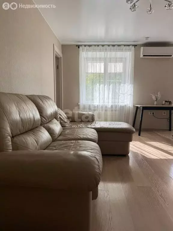 3-комнатная квартира: Хабаровск, улица Яшина, 54 (52.4 м) - Фото 0