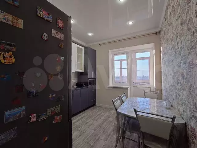 2-к. квартира, 56 м, 3/3 эт. - Фото 0