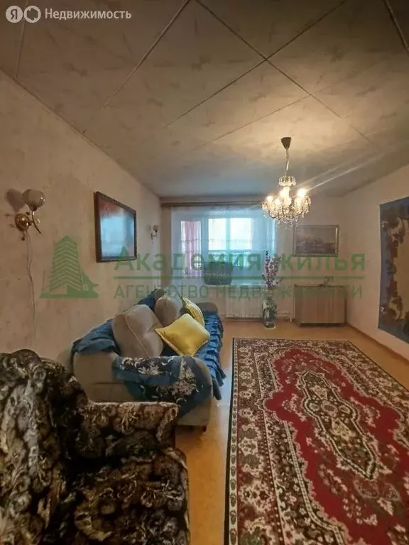 3-комнатная квартира: Маркс, проспект Ленина, 86 (64 м) - Фото 1