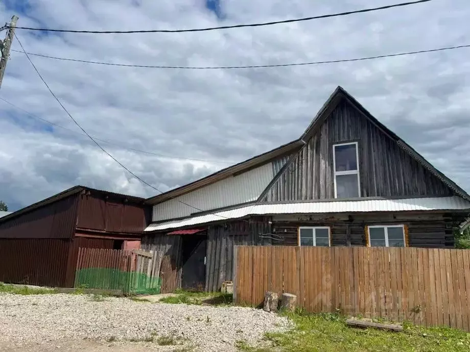 Дом в Пермский край, Усолье Усольский район, ул. Калинина, 84 (60 м) - Фото 1