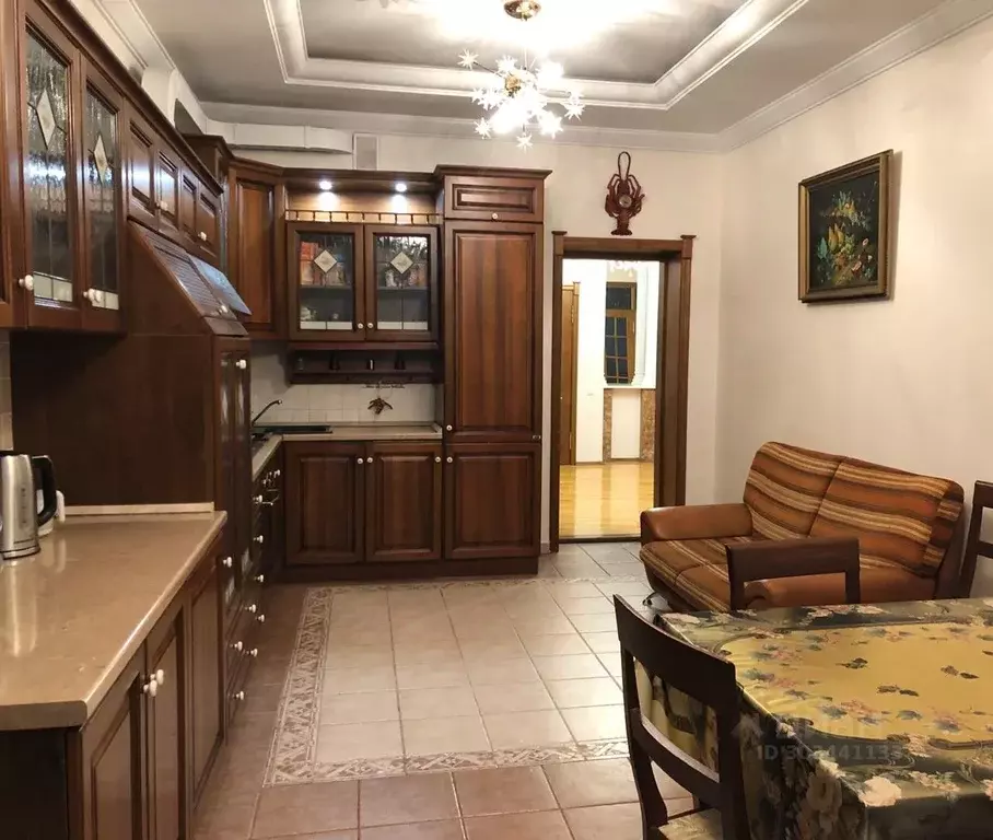 3-к кв. Татарстан, Казань ул. Чехова, 11 (90.0 м) - Фото 0