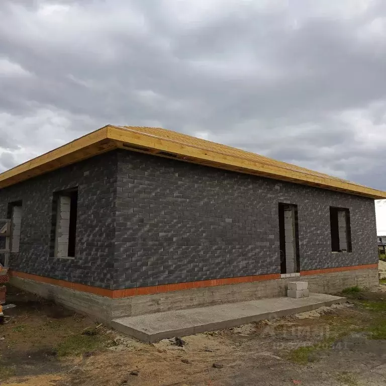 Дом в Воронежская область, Семилукский район, с. Девица Кольцовская ... - Фото 1