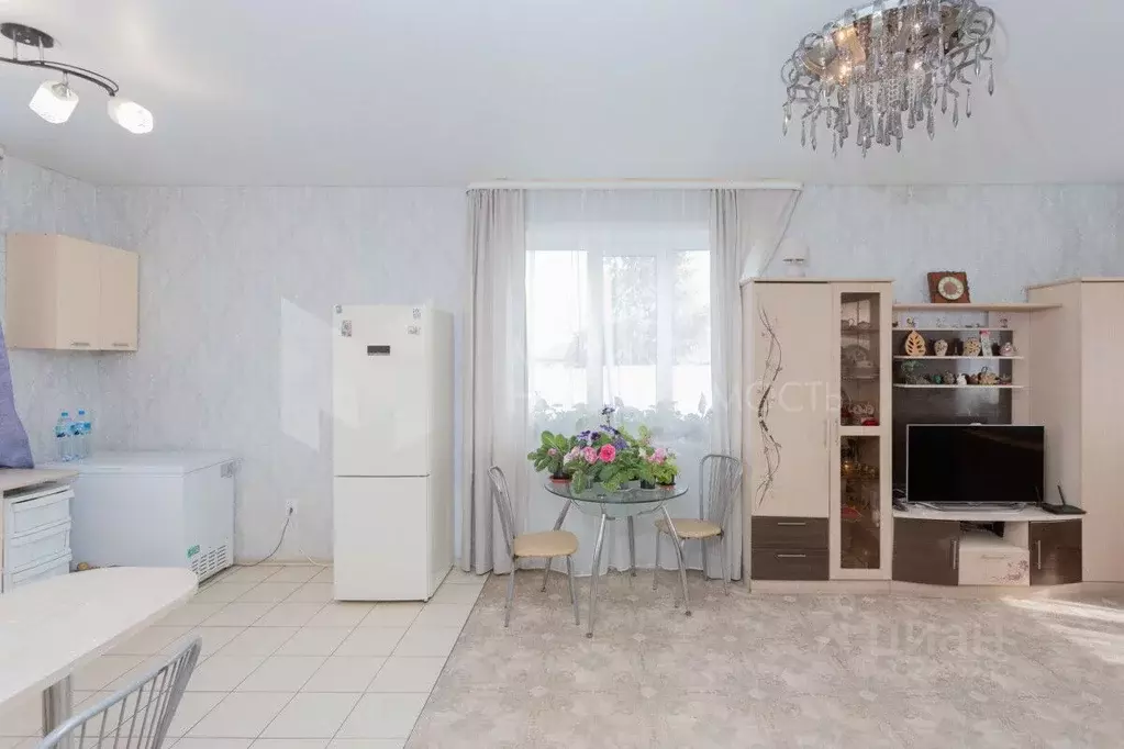 Коттедж в Тюменская область, Тюмень ул. Слободская, 9 (93 м) - Фото 1