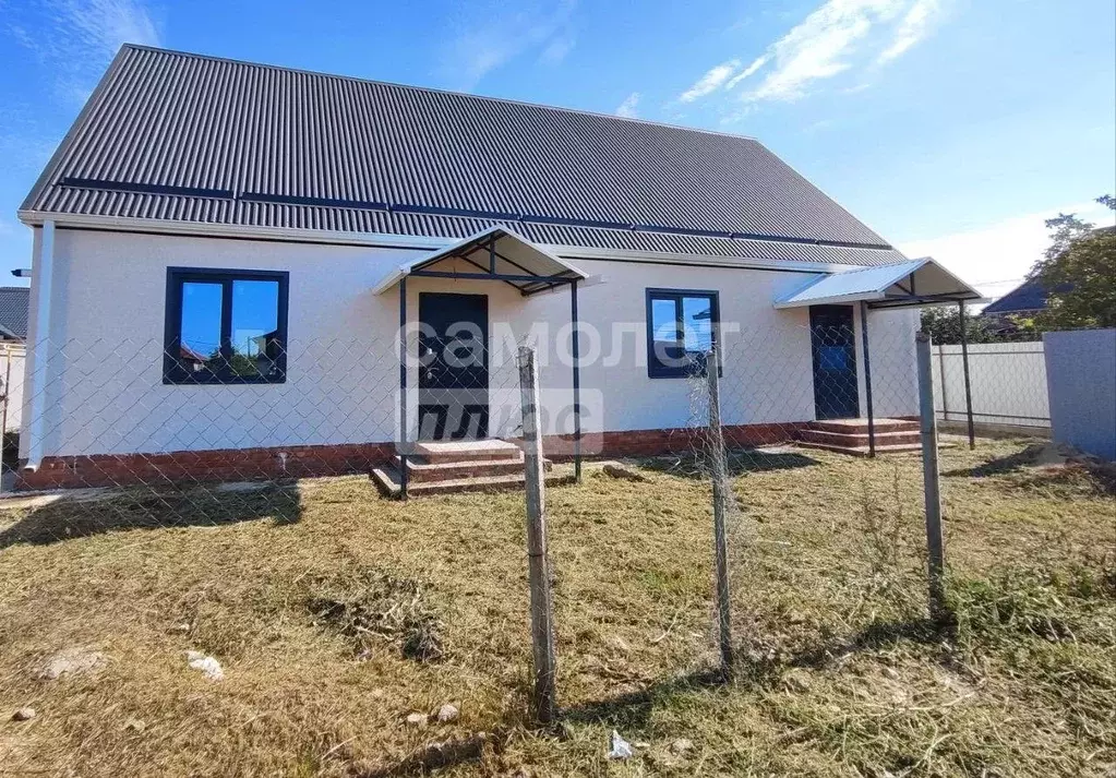 Дом в Краснодарский край, Приморско-Ахтарск ул. Высоцкого (120 м) - Фото 1