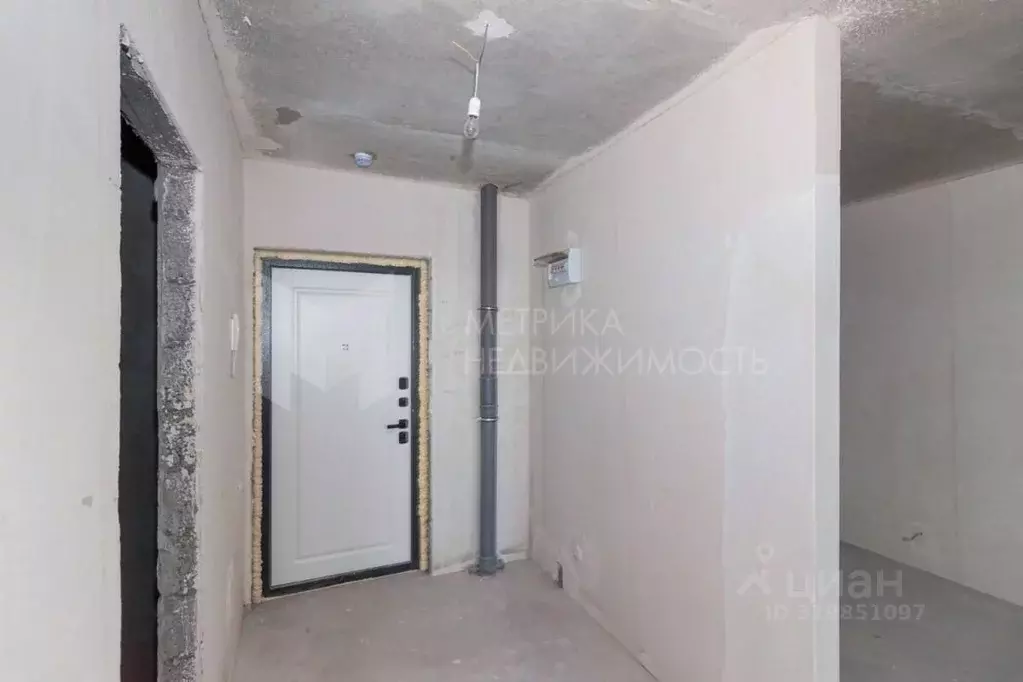 1-к кв. Тюменская область, Тюмень ул. Николая Глебова, 3 (39.0 м) - Фото 0