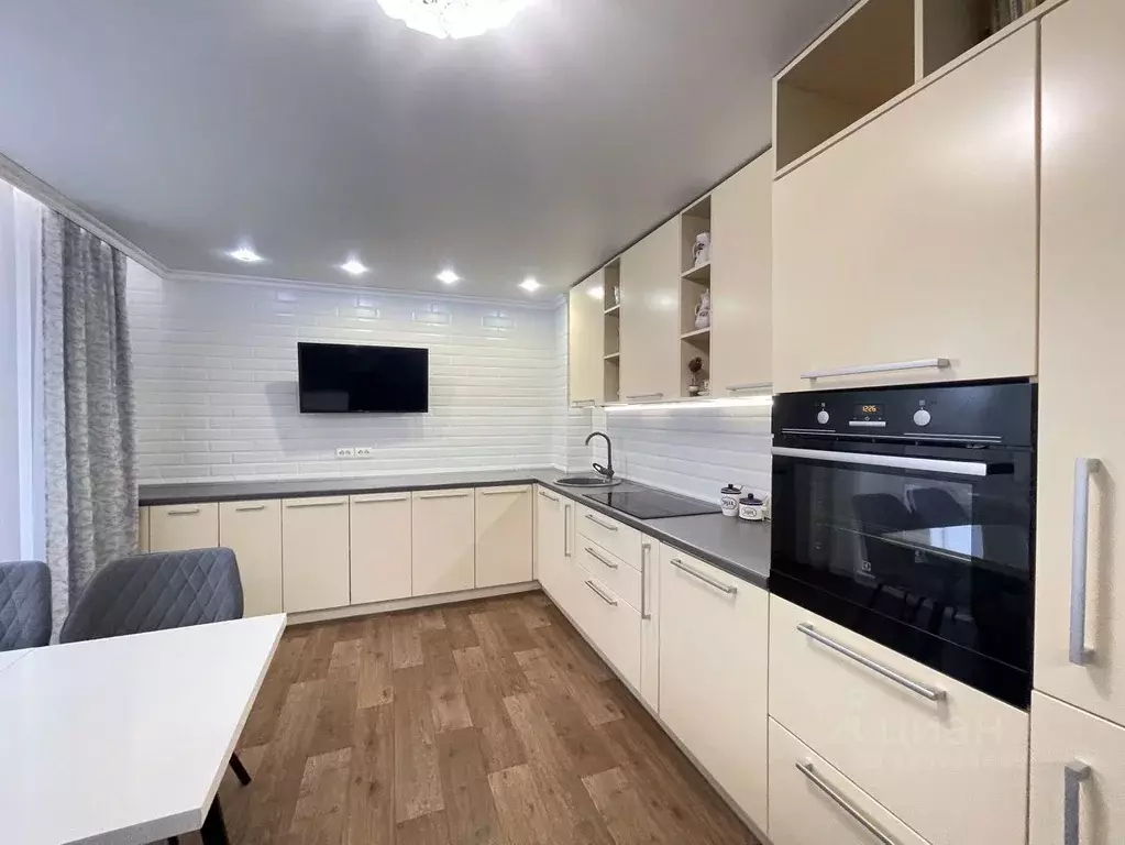 3-к кв. Кировская область, Киров Парковая ул., 3 (65.0 м) - Фото 2