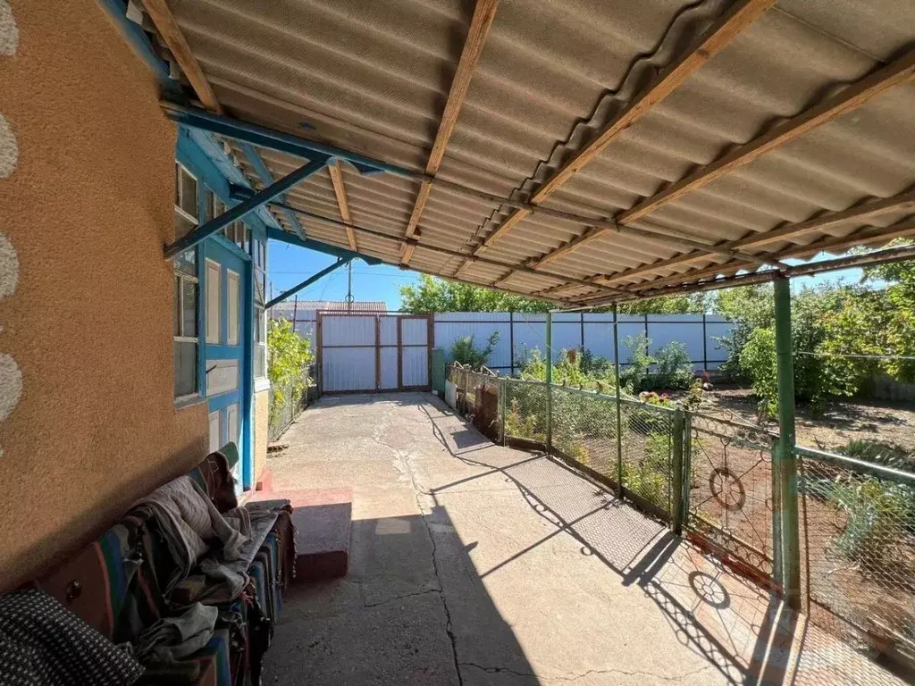 Дом в Крым, Сакский район, Ромашкинское с/пос, с. Колоски ул. Сергея ... - Фото 1