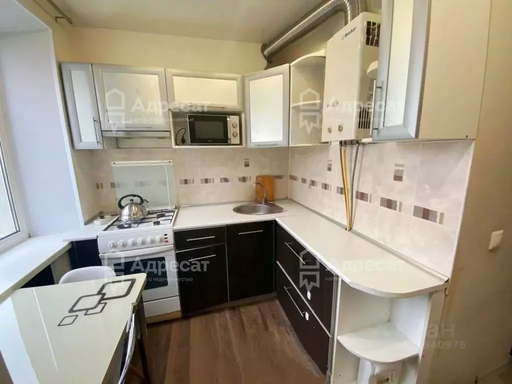 2-к кв. Волгоградская область, Волгоград ул. 64-й Армии, 22Б (44.6 м) - Фото 1