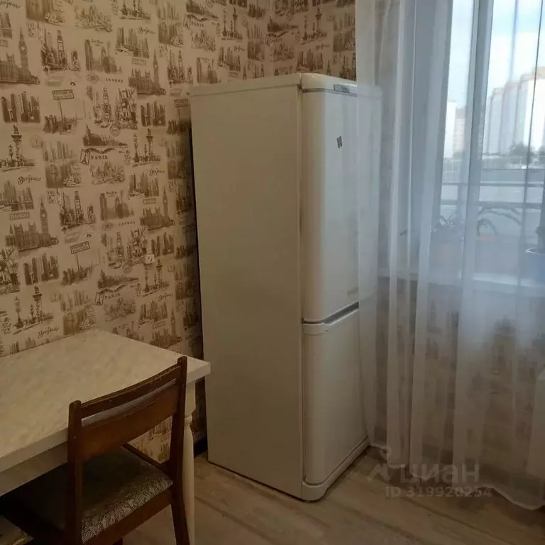 1-к кв. Тюменская область, Тюмень ул. Лесопарковая, 13А (28.0 м) - Фото 0