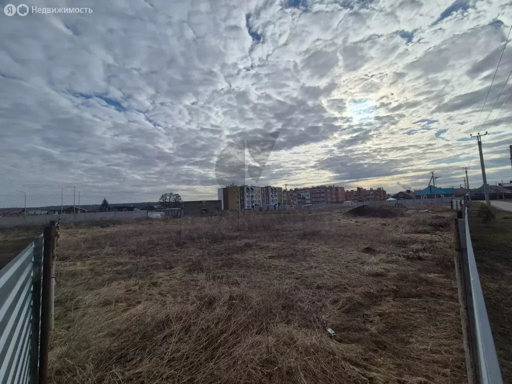 Участок в село Дмитриевка, Школьная улица (82 м) - Фото 0