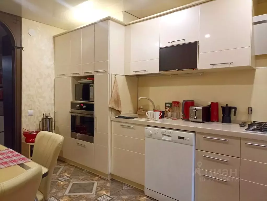 3-к кв. Краснодарский край, Туапсе ул. Судоремонтников, 58 (75.0 м) - Фото 2