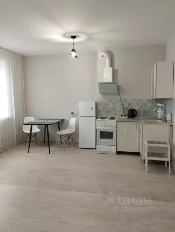 1-к кв. Омская область, Омск ул. Леонида Маслова, 1 (33.0 м) - Фото 0