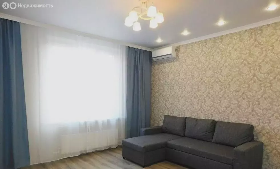 1-комнатная квартира: Ростов-на-Дону, улица Петренко, 2 (37 м) - Фото 1