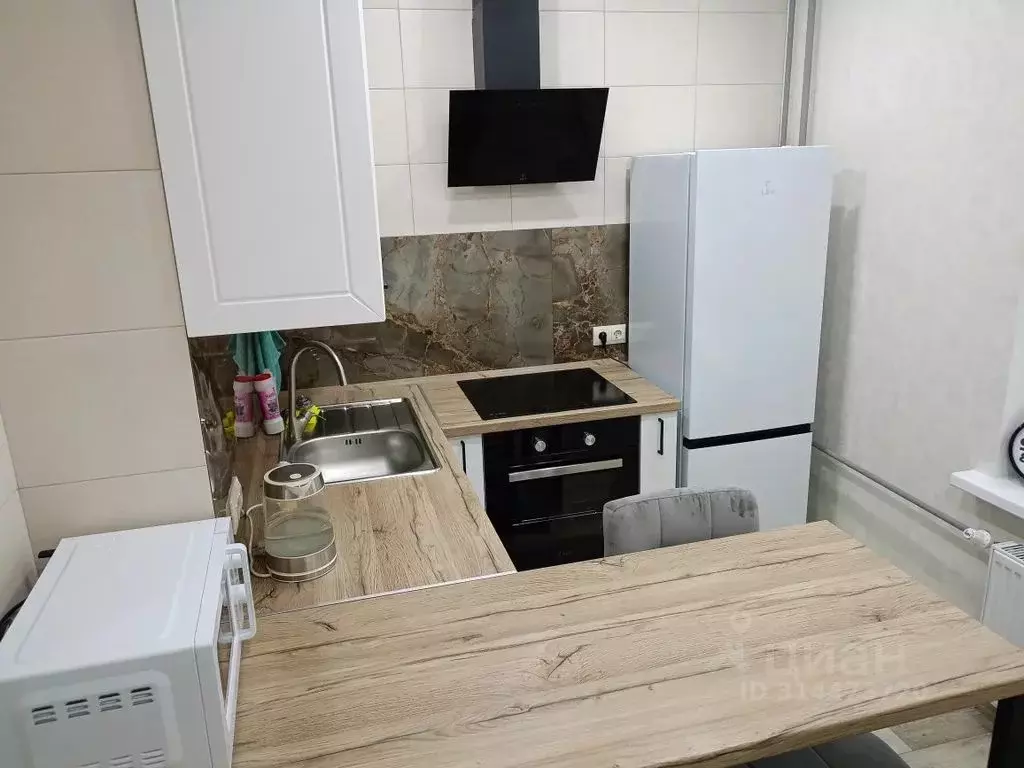 1-к кв. Татарстан, Казань ул. Сабира Ахтямова, 1к1 (35.0 м) - Фото 1