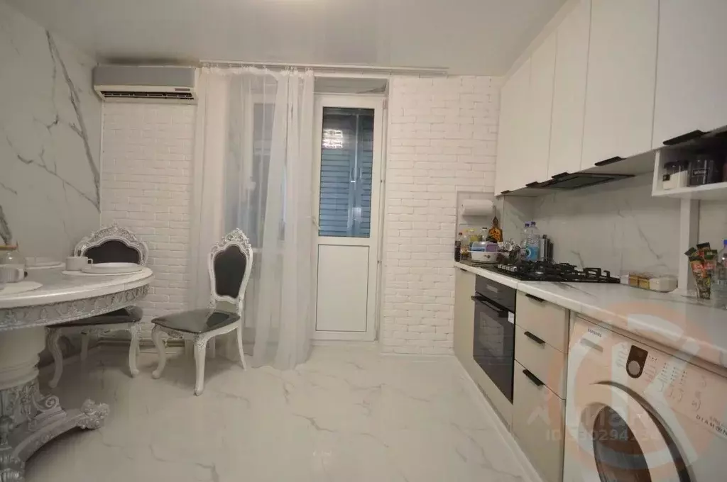 2-к кв. Крым, Евпатория ул. Конституции, 5А (51.5 м) - Фото 1