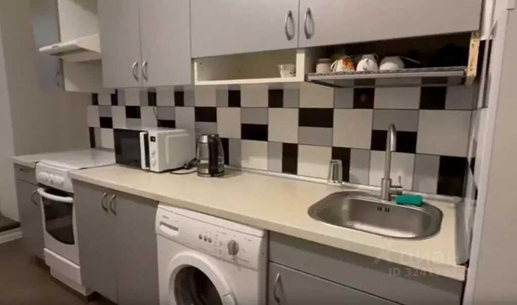 1-к кв. Белгородская область, Валуйки ул. Максима Горького, 102/1 ... - Фото 2