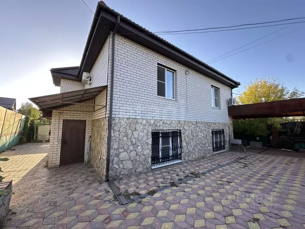 Дом в Саратовская область, Энгельс ул. Персидского, 110 (180 м) - Фото 2